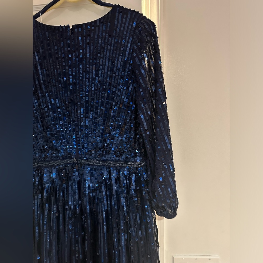 Mac Duggal Navy Sequin V-Neck Maxi Gown - Picture 4 of 7